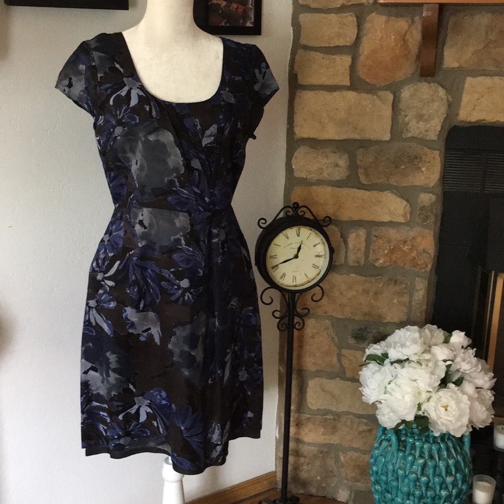 Gorgeous Mad Men style dress